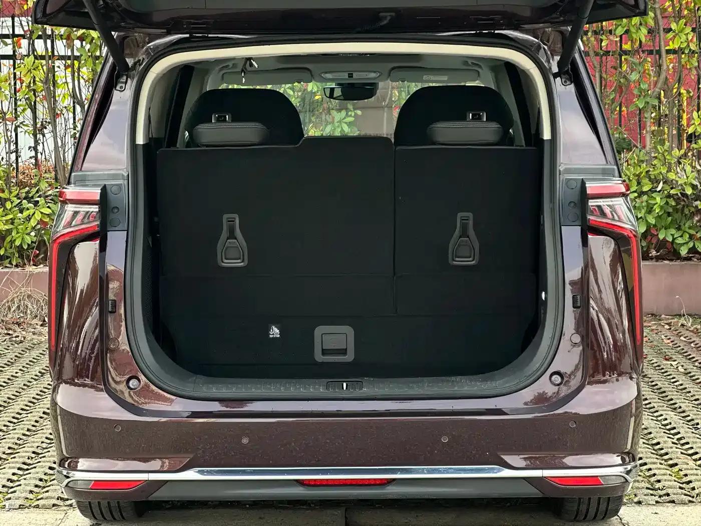 Maxus G90 2022 2.0T Interstellar 7-Seater Edition — миниатюра 29