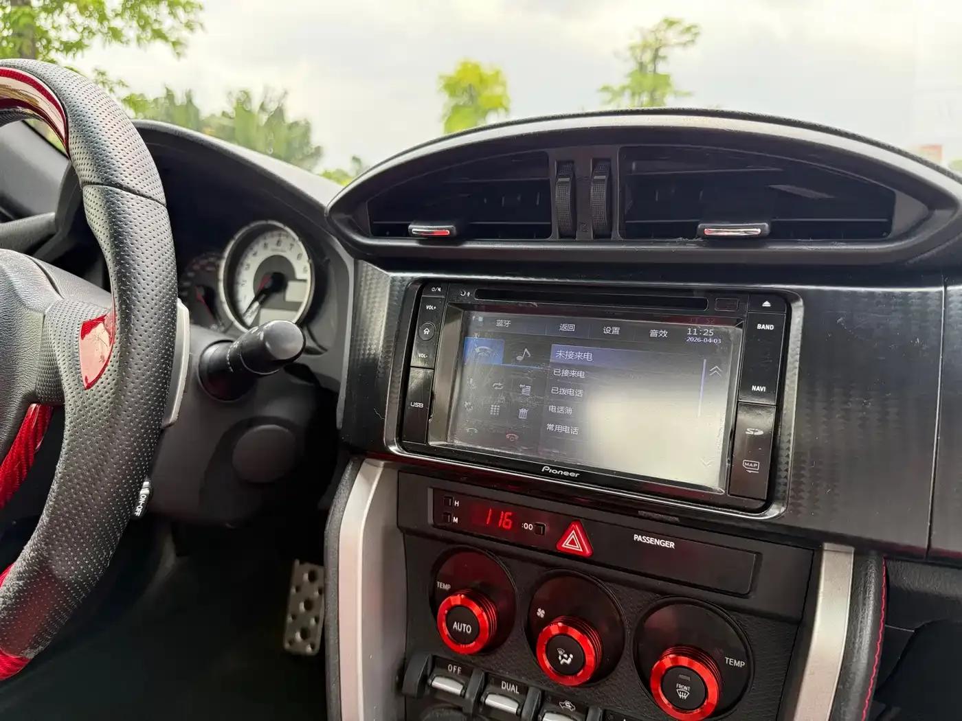 Toyota 86 2014 2.0L Automatic Luxury — миниатюра 9