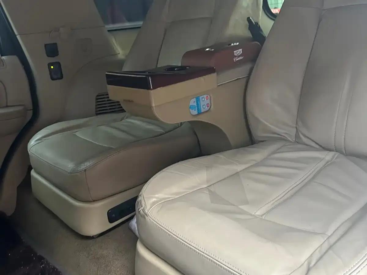 2013 Cadillac Escalade 6.2L ESV Platinum Edition Extended Wheelbase — миниатюра 8