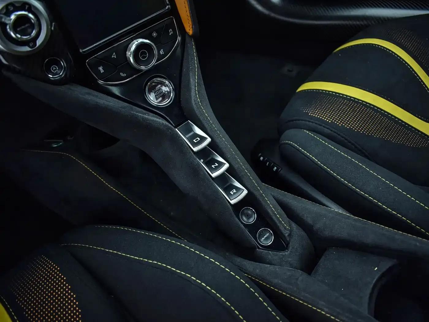 McLaren 720S 2019 4.0T Coupe — миниатюра 11