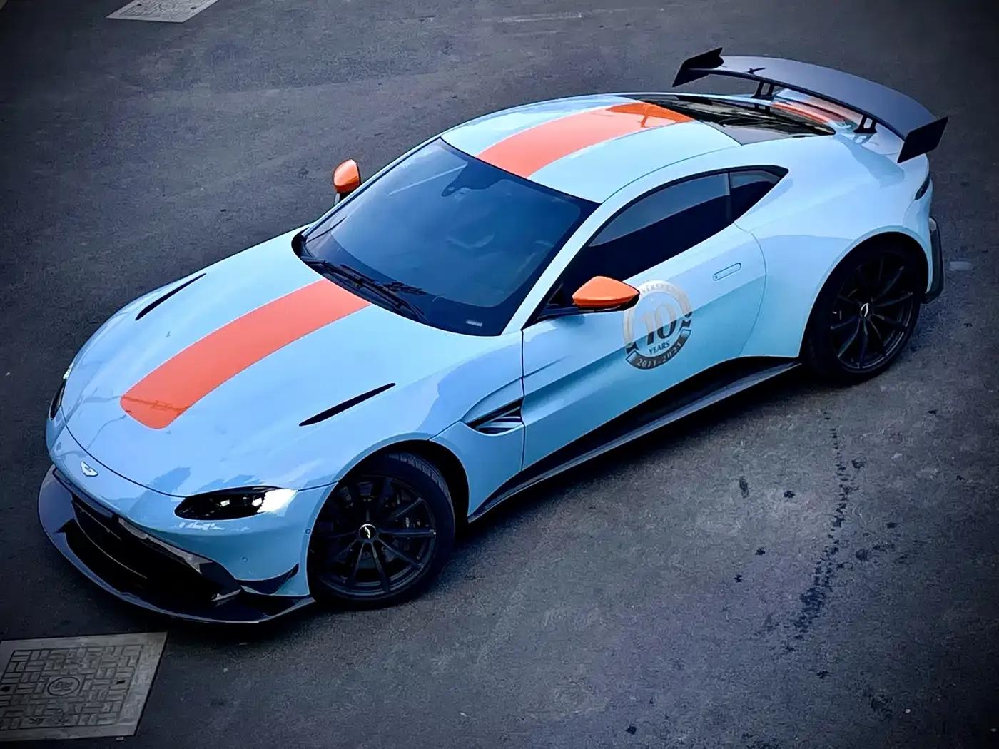 2019 V8 Vantage 4.0T V8 Racing Legend Limited Edition — миниатюра 7