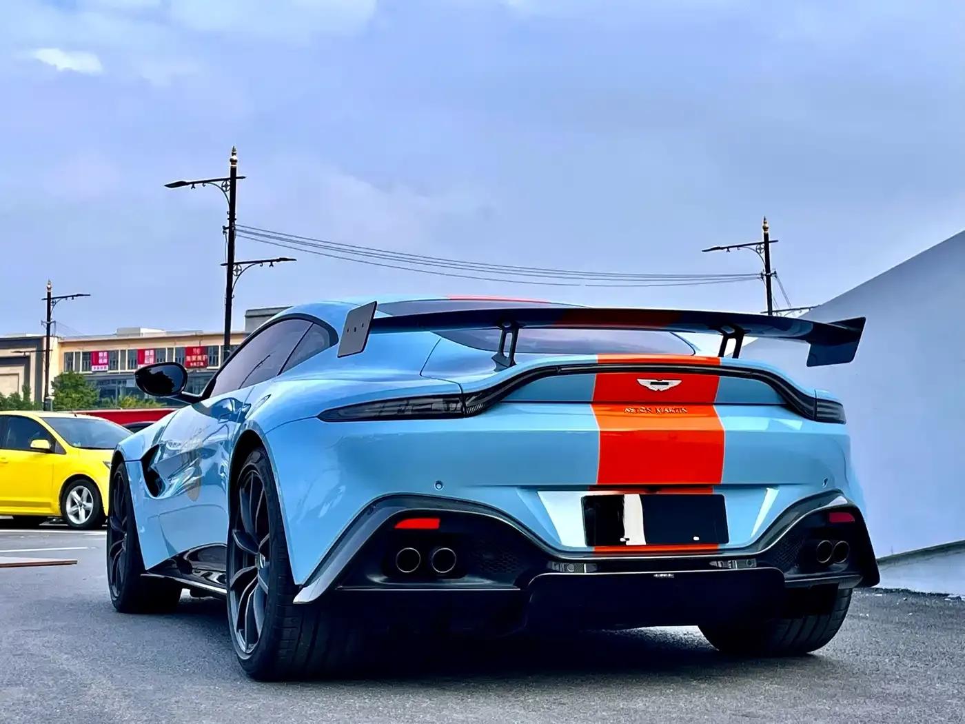 2019 V8 Vantage 4.0T V8 Racing Legend Limited Edition — миниатюра 8