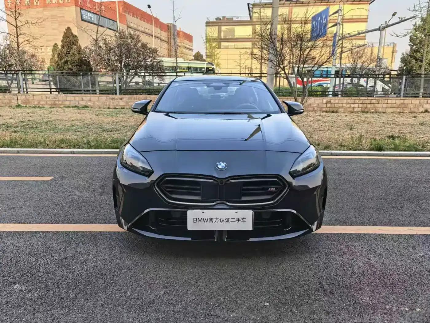 2025 BMW M235L — миниатюра 2