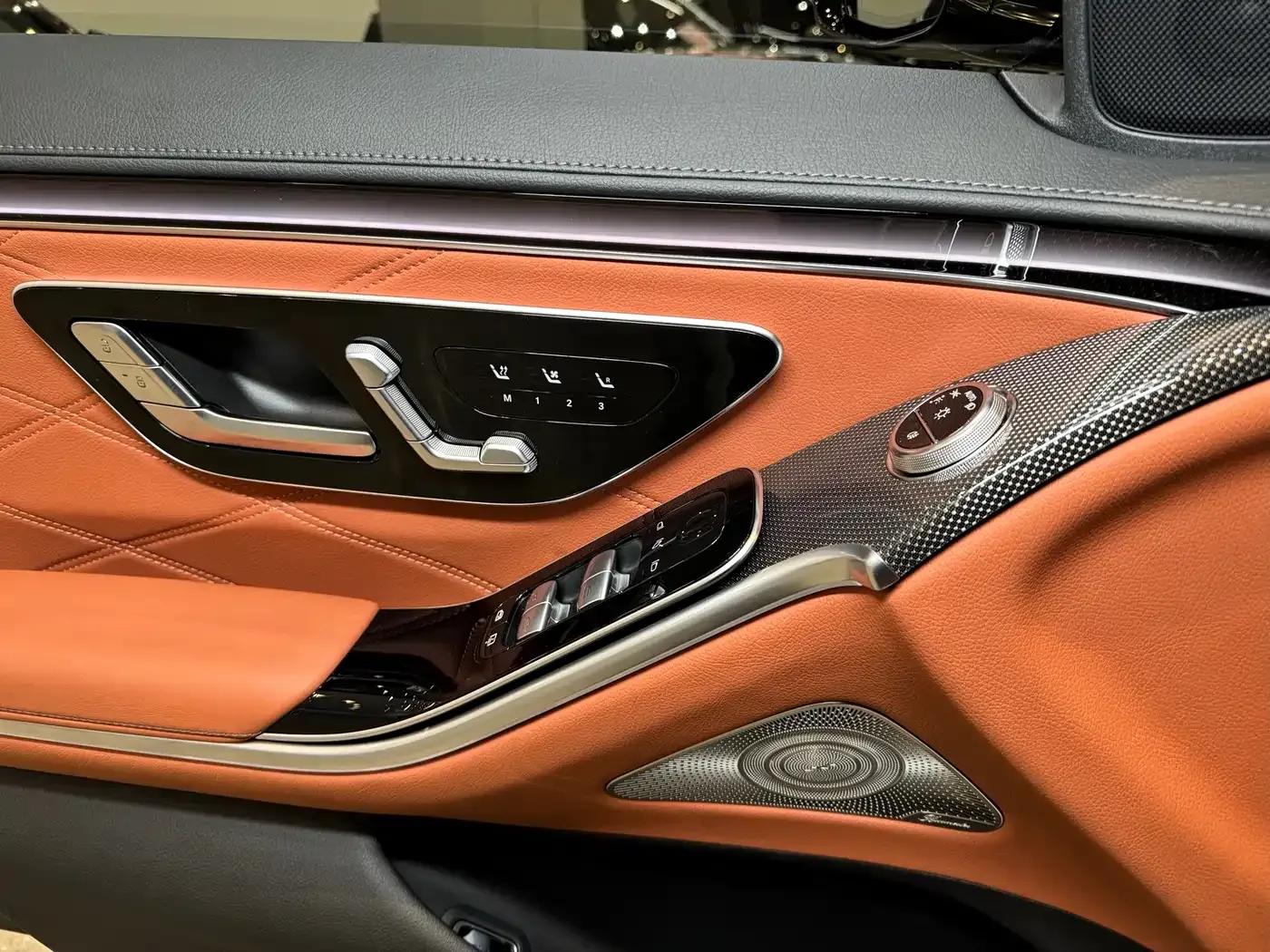 2024 Mercedes-Benz S-Class AMG PHEV — миниатюра 12