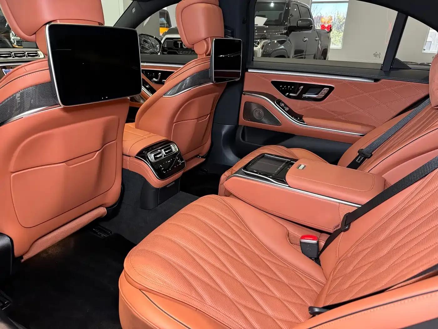 2024 Mercedes-Benz S-Class AMG PHEV — миниатюра 8