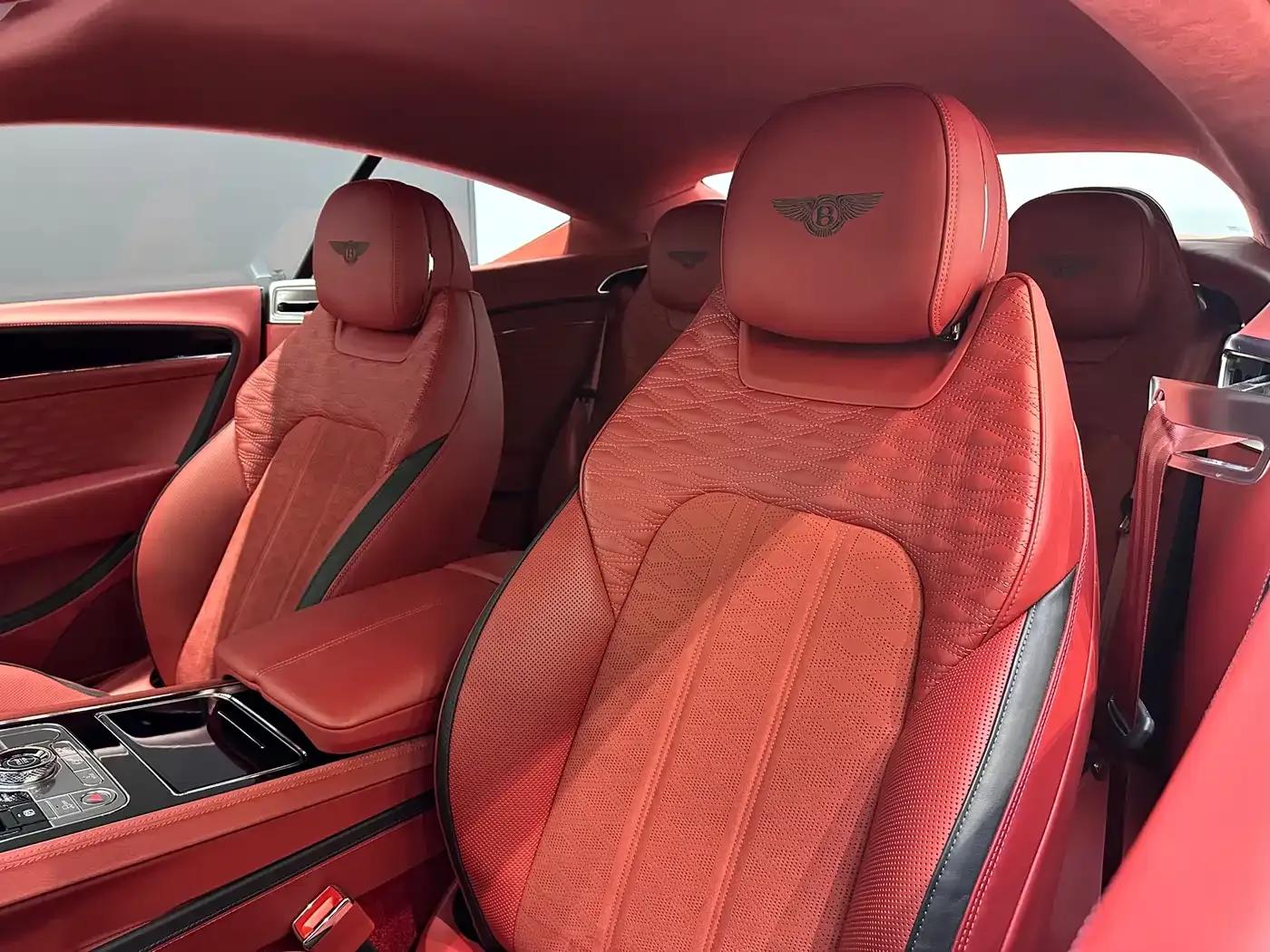 2025 Continental Plug-in Hybrid GT Ultimate Edition — миниатюра 18