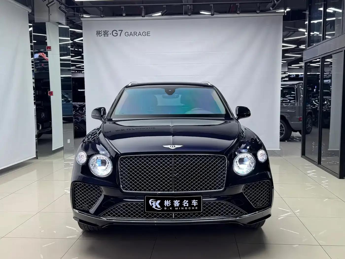 Bentayga Plug-in Hybrid 2021 3.0T PHEV — миниатюра 3