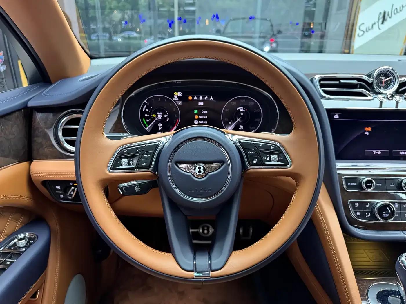 Bentayga Plug-in Hybrid 2021 3.0T PHEV — миниатюра 21