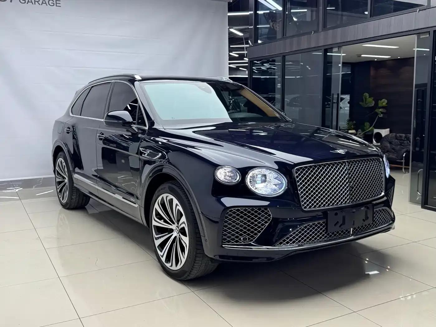 Bentayga Plug-in Hybrid 2021 3.0T PHEV — миниатюра 4