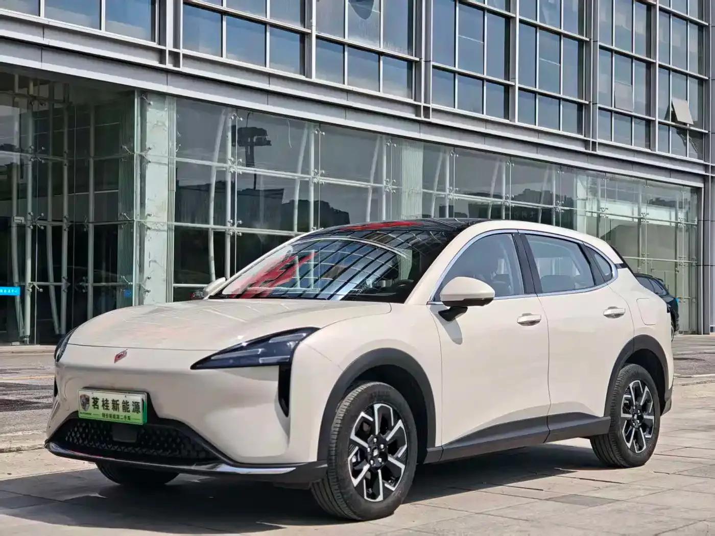 Baojun E6 2026 500km Enjoy Edition — миниатюра 2