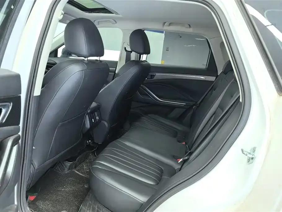 Bestune T55 2022 1.5T Automatic Leap Forward Edition — миниатюра 11