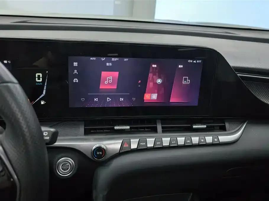Bestune T55 2022 1.5T Automatic Leap Forward Edition — миниатюра 13