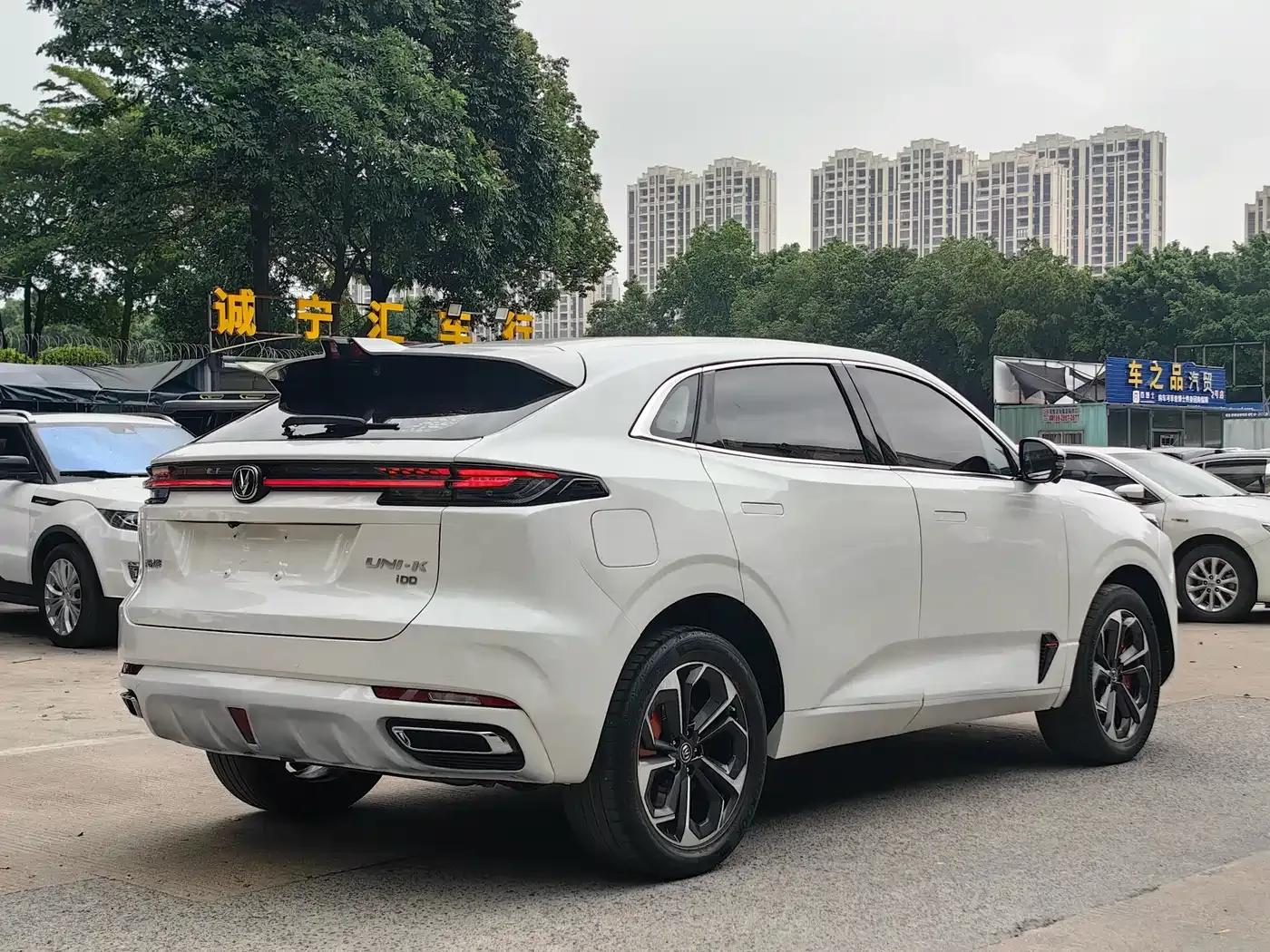Changan UNI-K Smart Electric iDD 2022 Blue Whale iDD 130km 1.5T Excellent Edition — миниатюра 12