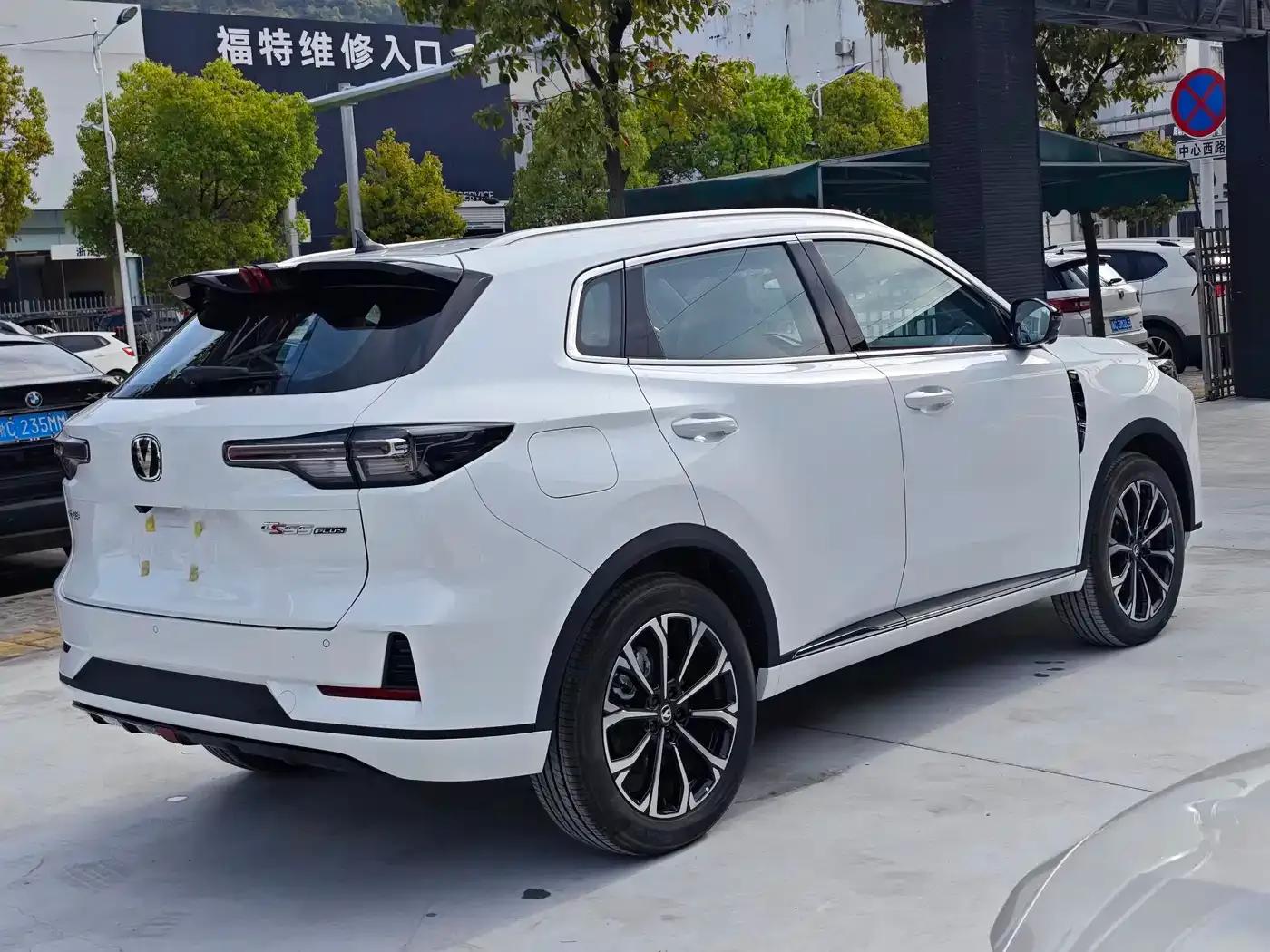 Changan CS55PLUS PHEV 2025 Smart New Blue Whale 125km Battleship Edition — миниатюра 4