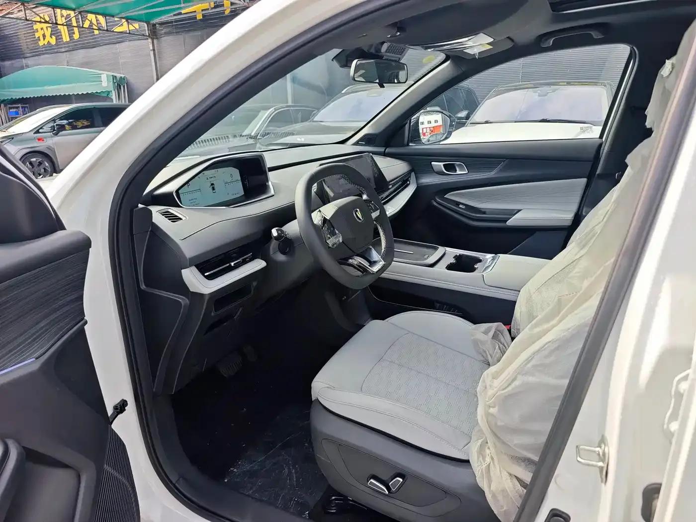 Changan CS55PLUS PHEV 2025 Smart New Blue Whale 125km Battleship Edition — миниатюра 7