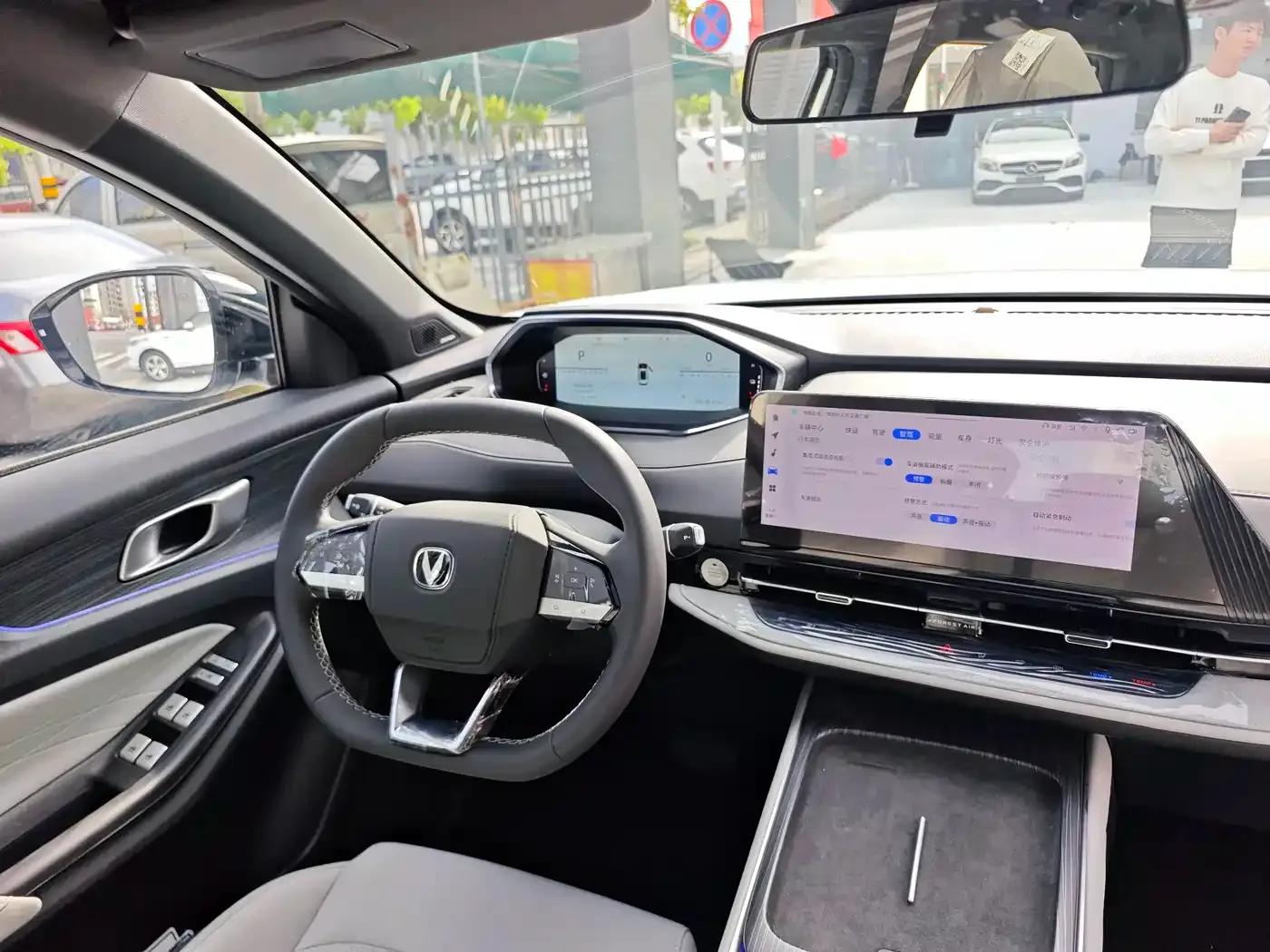 Changan CS55PLUS PHEV 2025 Smart New Blue Whale 125km Battleship Edition — миниатюра 9