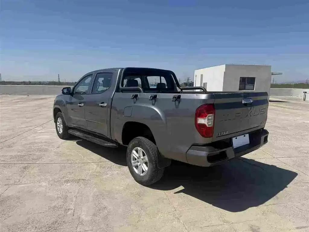 Maxus T70 2022 2.0T Manual Diesel 2WD 5th Anniversary Edition Elite Version with Long Box and Flat Bottom — миниатюра 9