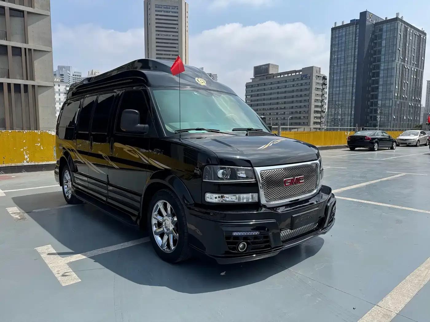 2011 SAVANA 5.3L Business Star 7-seater — миниатюра 3