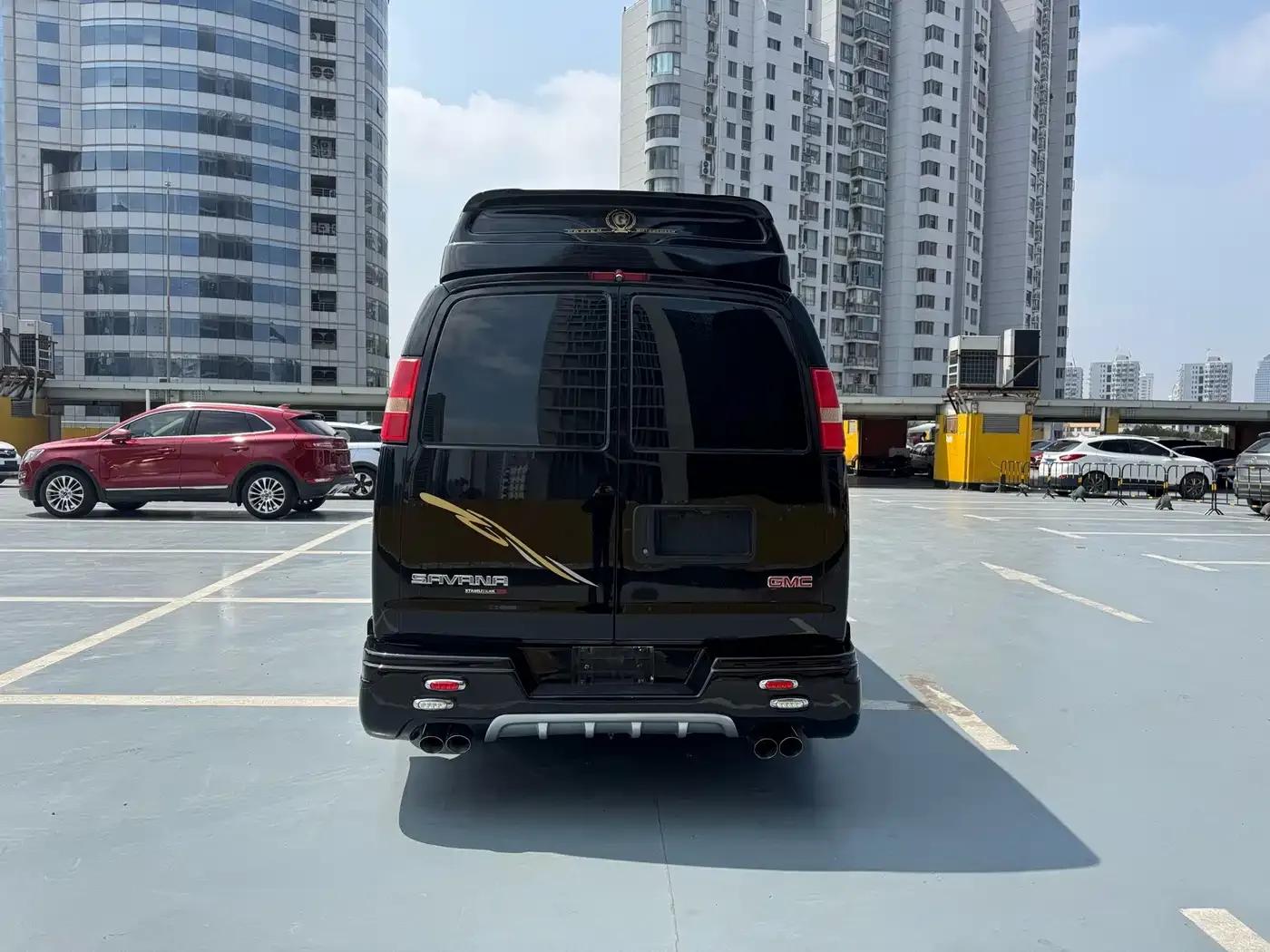2011 SAVANA 5.3L Business Star 7-seater — миниатюра 6