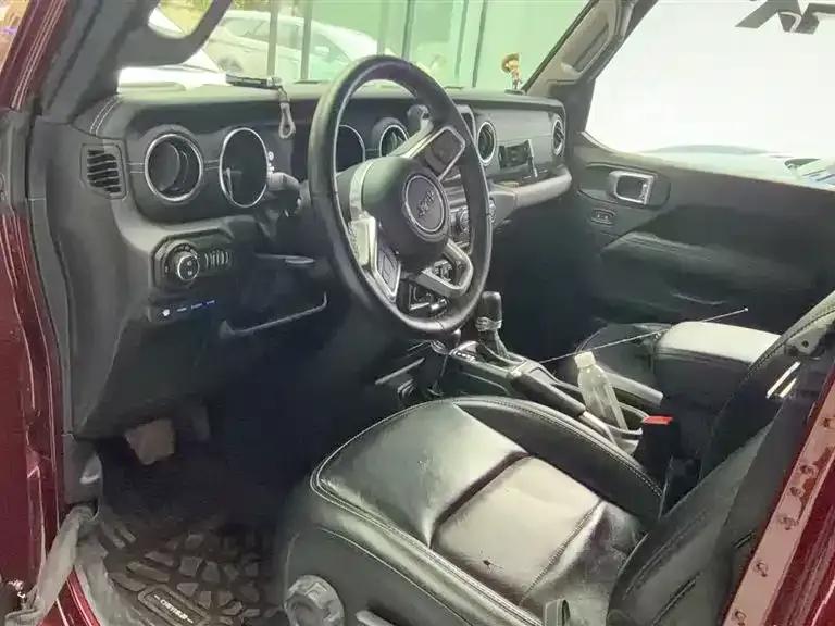 Jeep Wrangler New Energy 2021 Model 4-Door 2.0T 4xe Sahara — миниатюра 6