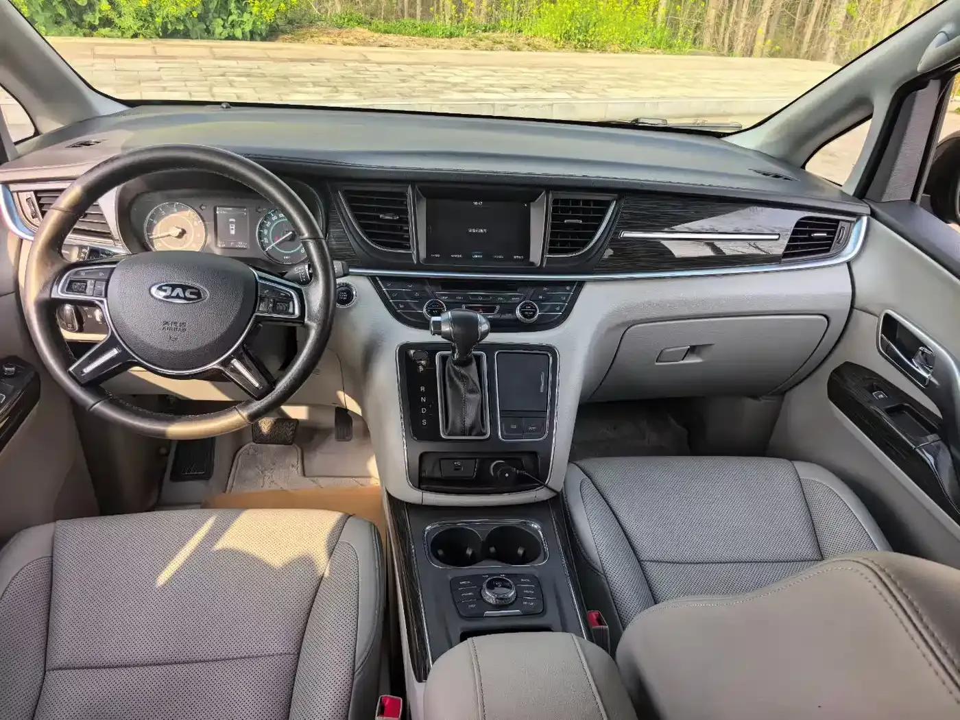Refine M6 2018 2.0T Premium Edition — миниатюра 8