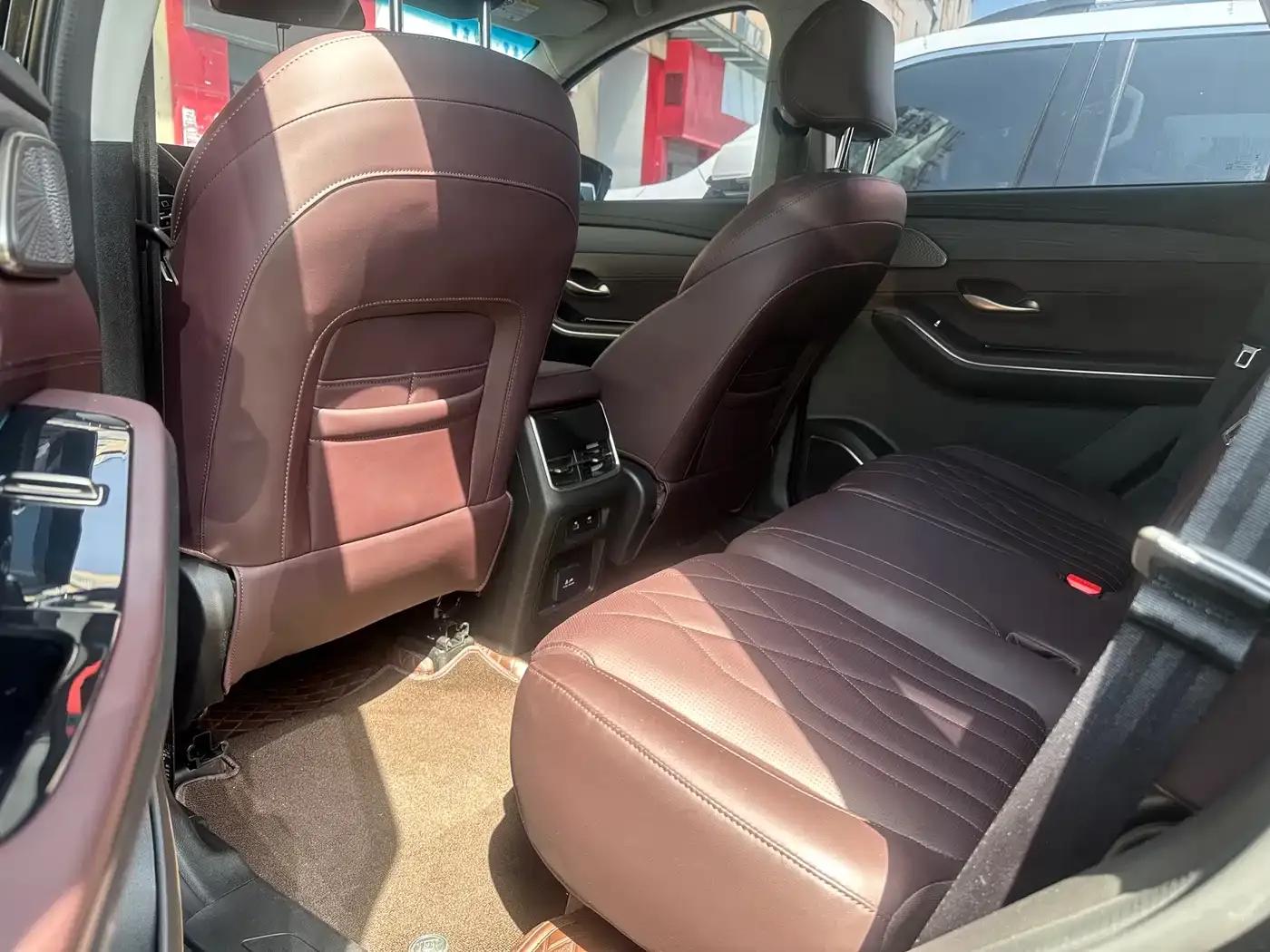 Jetour X90 PRO 2024 1.6T DCT Luxury Edition 7-seater — миниатюра 12