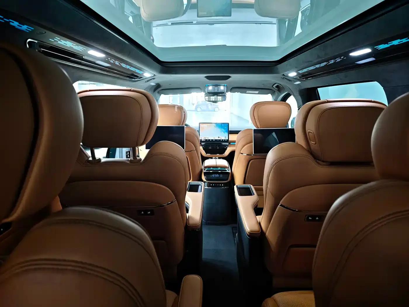 Wingzhen L380 2024 Model, 140-degree, 6-seater, 4WD Ultra — миниатюра 13