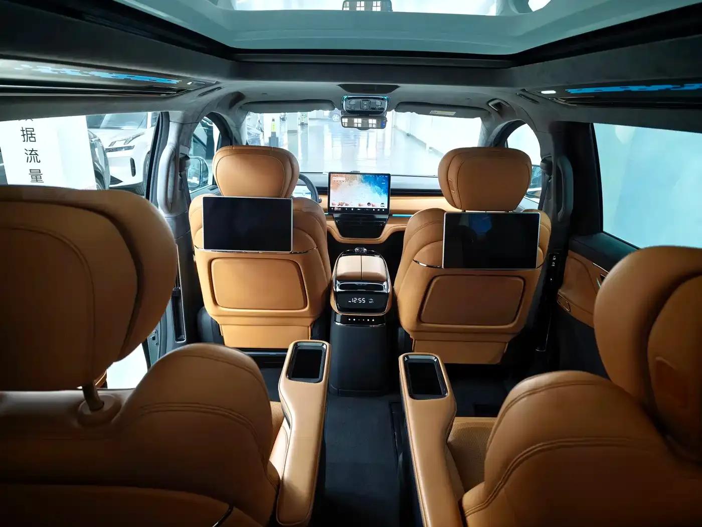 Wingzhen L380 2024 Model, 140-degree, 6-seater, 4WD Ultra — миниатюра 14