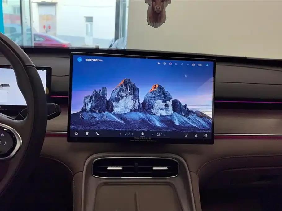 Fengyun T8 2025 1.5T 130km Premium Edition 5-seater — миниатюра 11