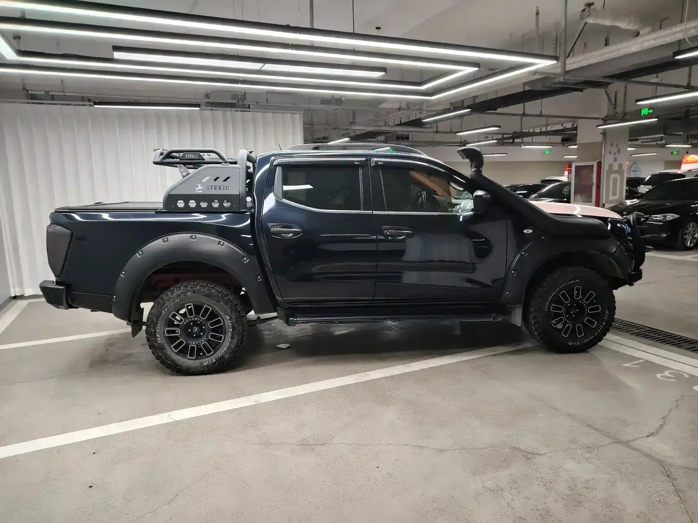 2017 Navara 2.5L Automatic 4WD Luxury Edition QR25 — миниатюра 4