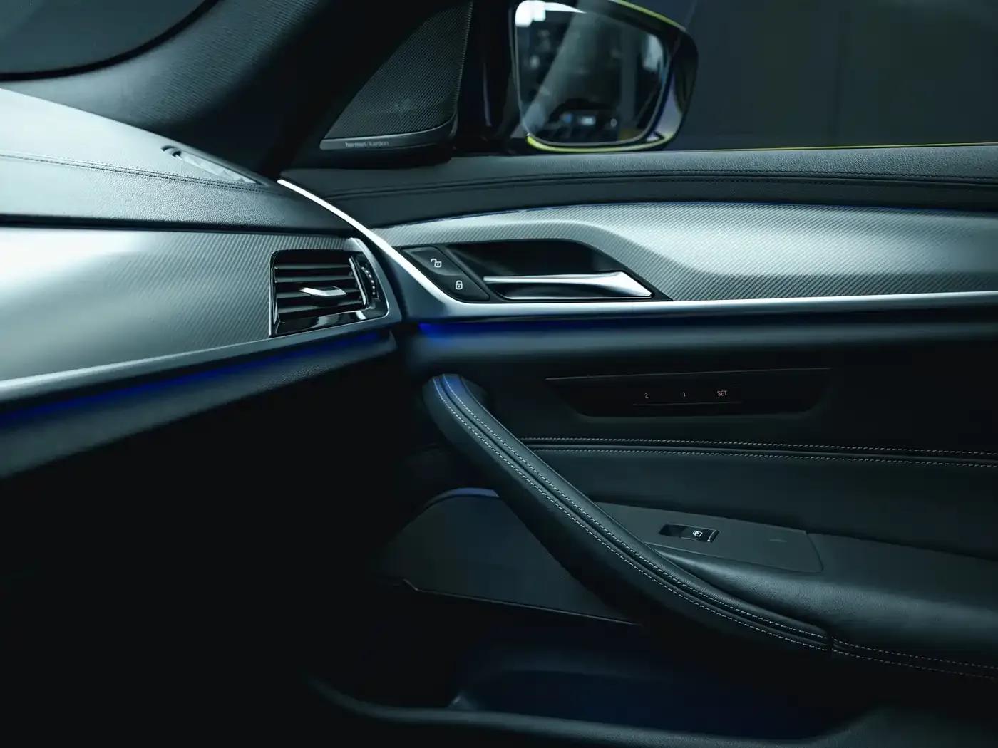 2018 BMW M5 — миниатюра 17