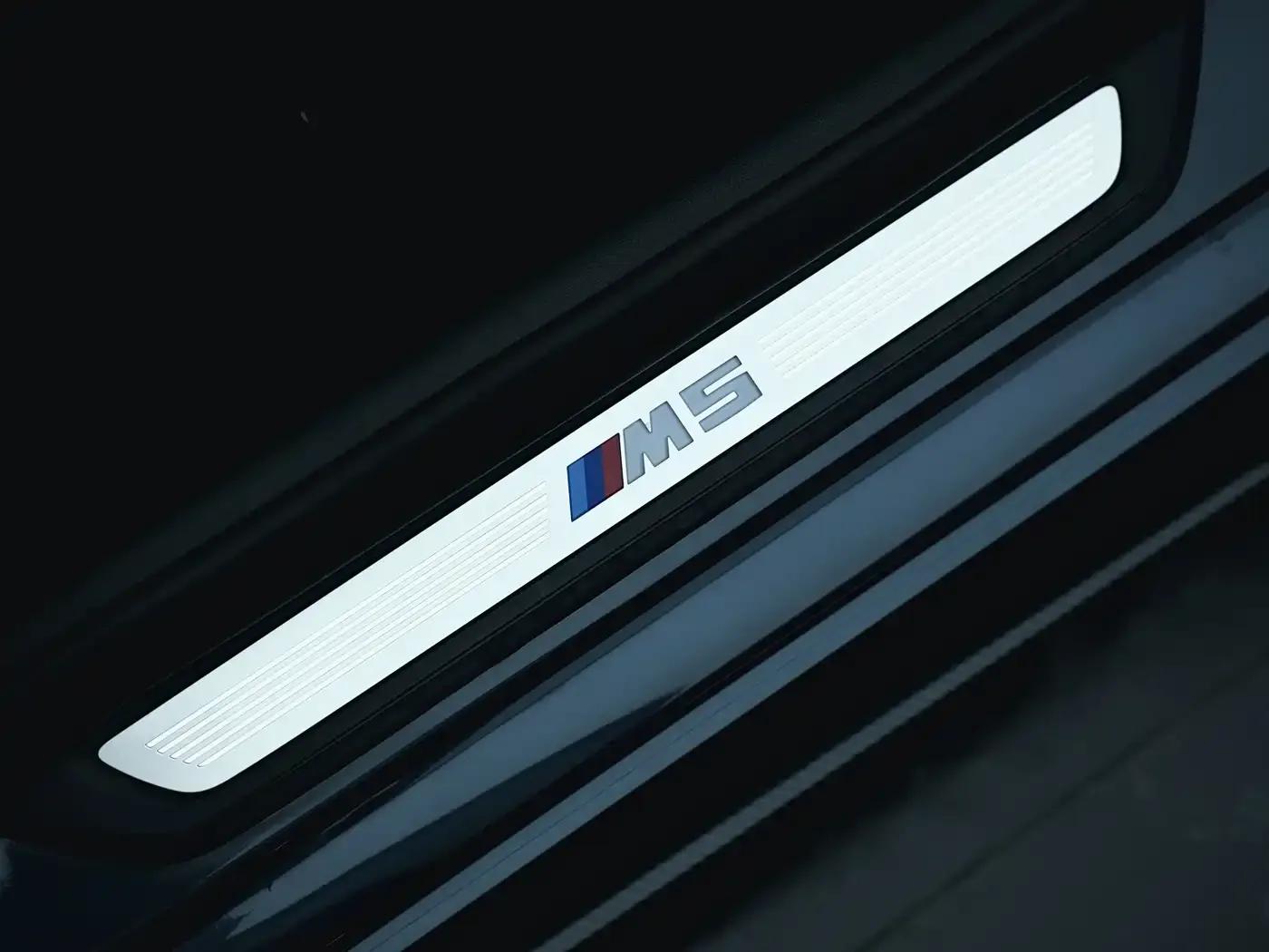 2018 BMW M5 — миниатюра 19