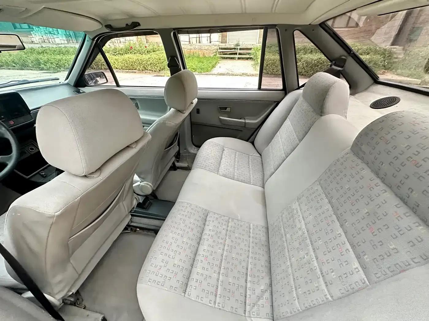 Santana Classic 2009 Model 1.8 Manual — миниатюра 12