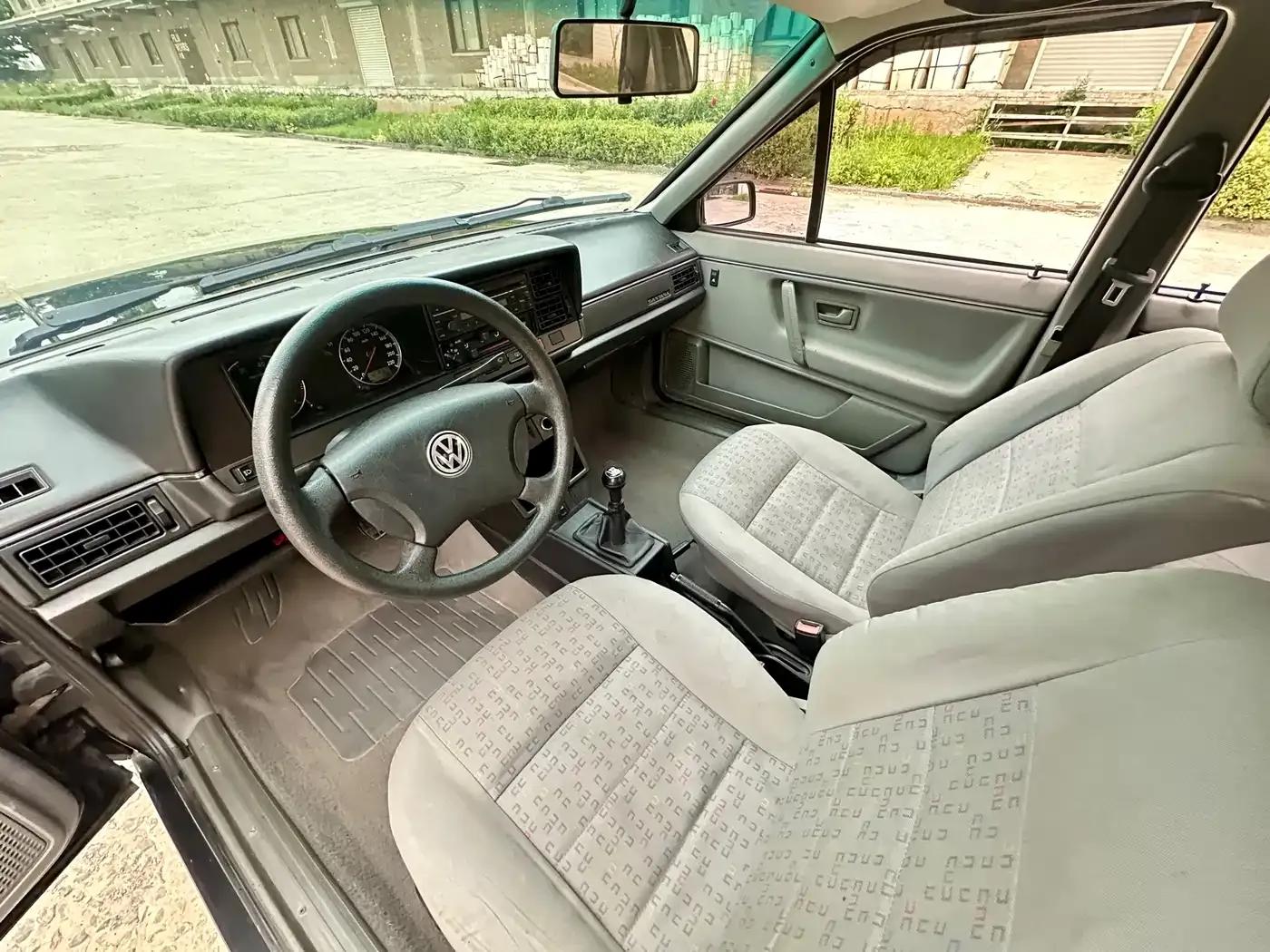 Santana Classic 2009 Model 1.8 Manual — миниатюра 9