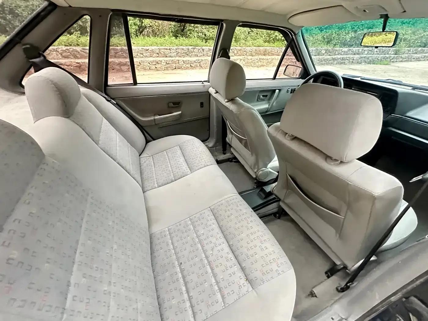 Santana Classic 2009 Model 1.8 Manual — миниатюра 10