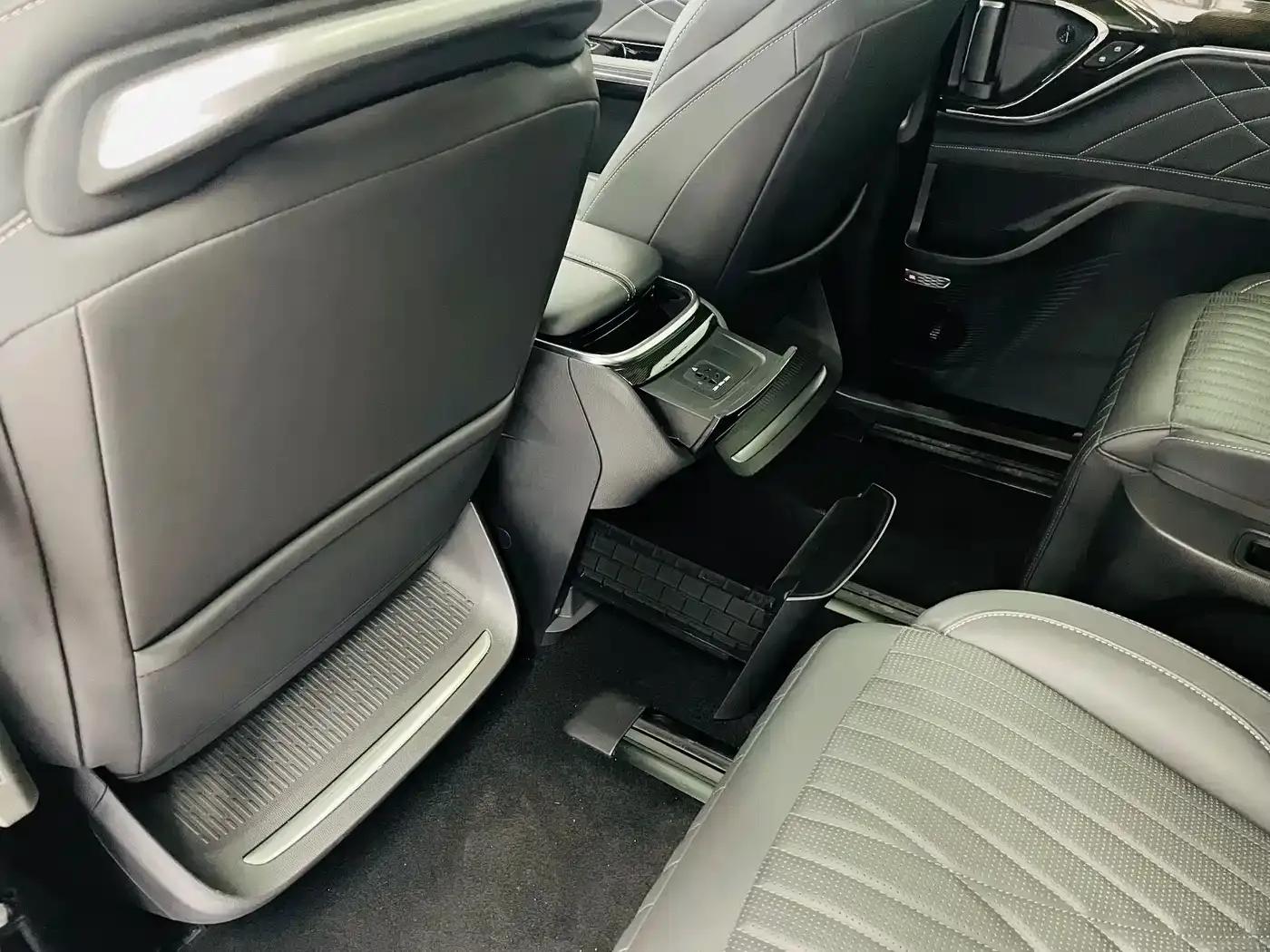 Everyone 9 2025 Long Range Forest 6-Seater Edition — миниатюра 11