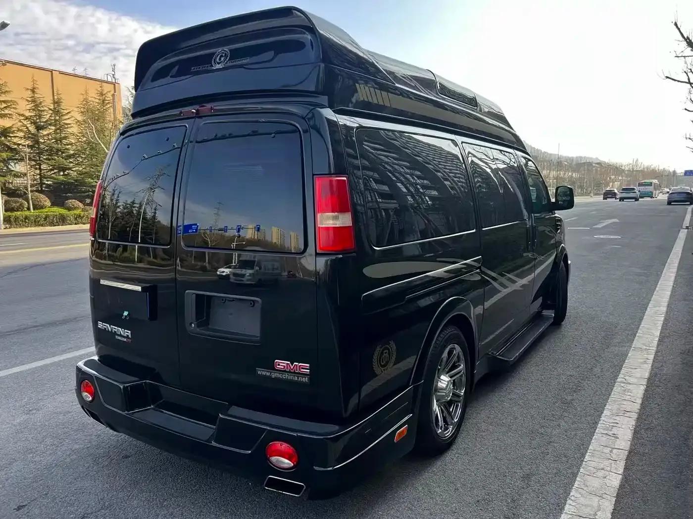 2016 SAVANA 5.3L G660S 4WD Elegant Collection Edition — миниатюра 7