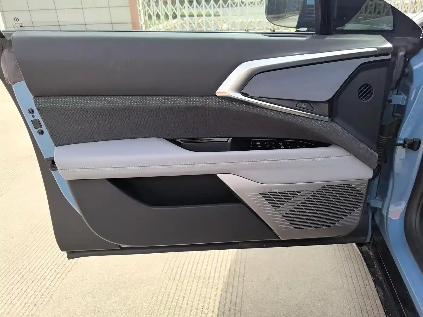 HiPhi Z 2023 Five-Seat Version — миниатюра 14