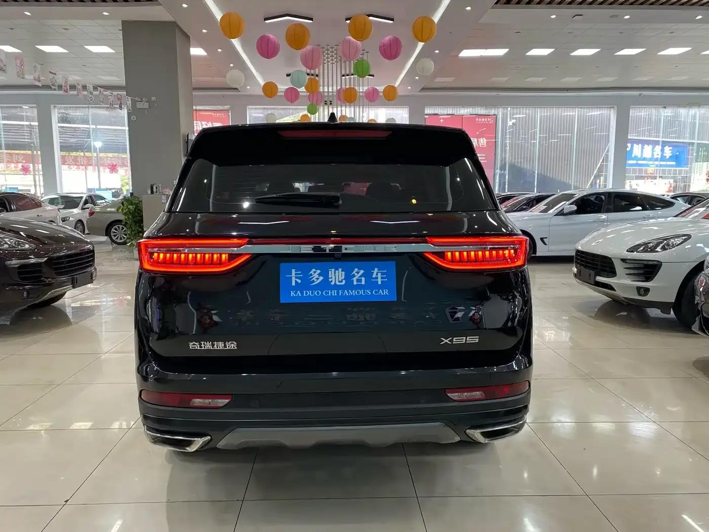 Jetour X95 2024 1.6T DCT Era Edition 7-seater — миниатюра 8