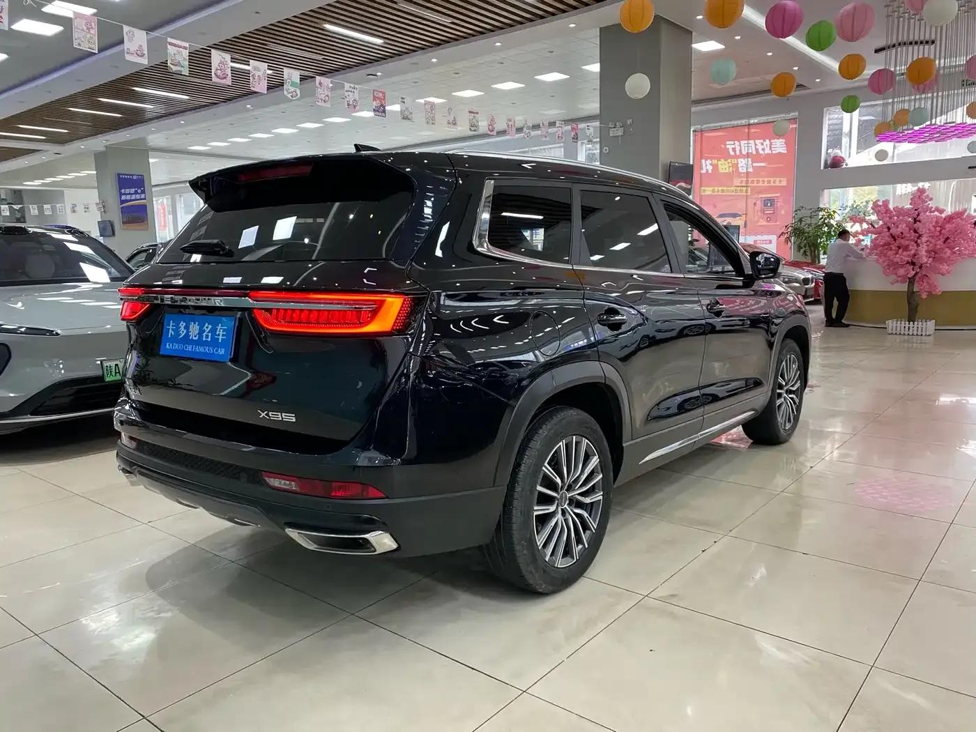 Jetour X95 2024 1.6T DCT Era Edition 7-seater — миниатюра 9