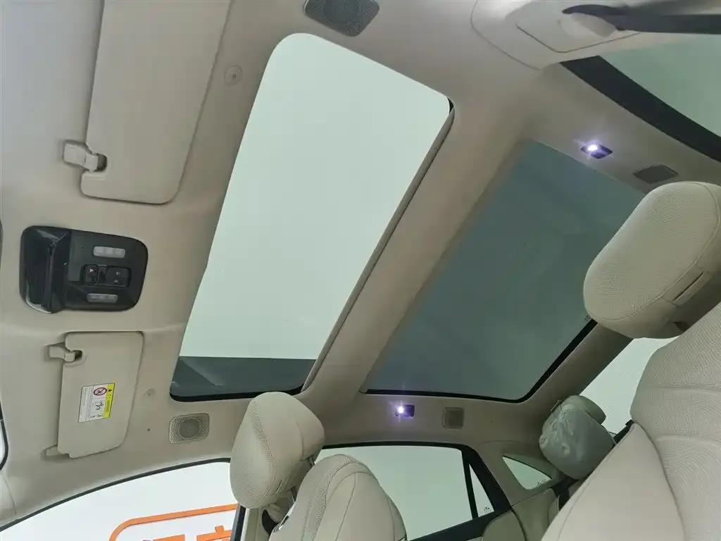 Voyah Chase Light L 2026 All-Wheel Drive Ultra — миниатюра 14
