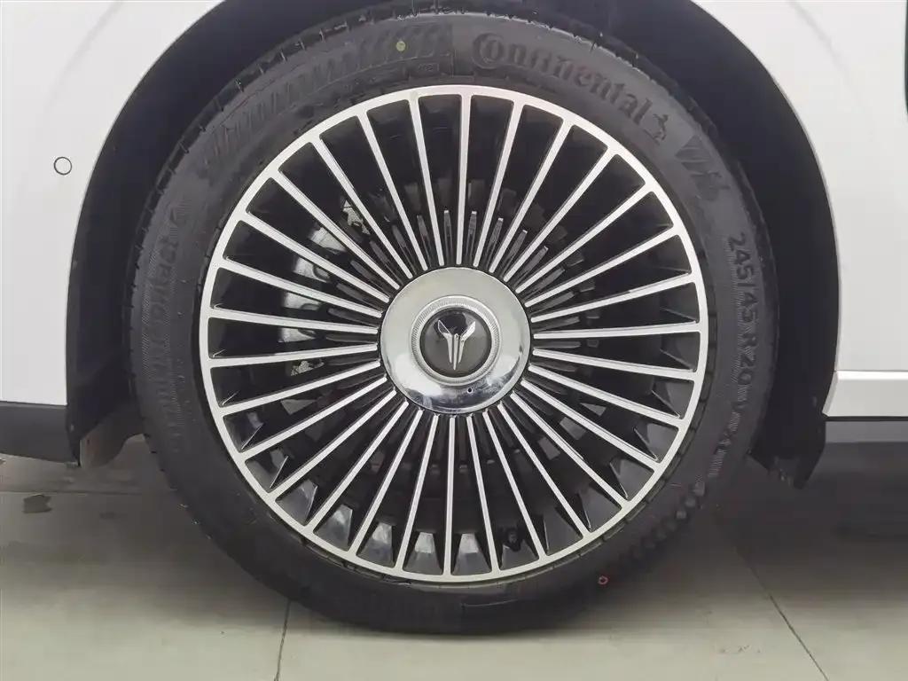 Voyah Chase Light L 2026 All-Wheel Drive Ultra — миниатюра 17