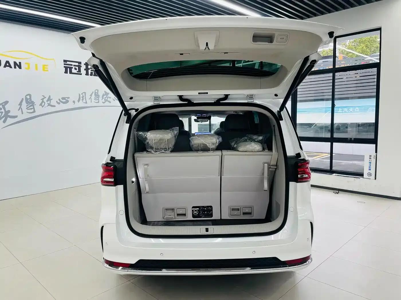 Roewe iMAX8 New Energy 2025 1.5T DMH Luxury Edition — миниатюра 16