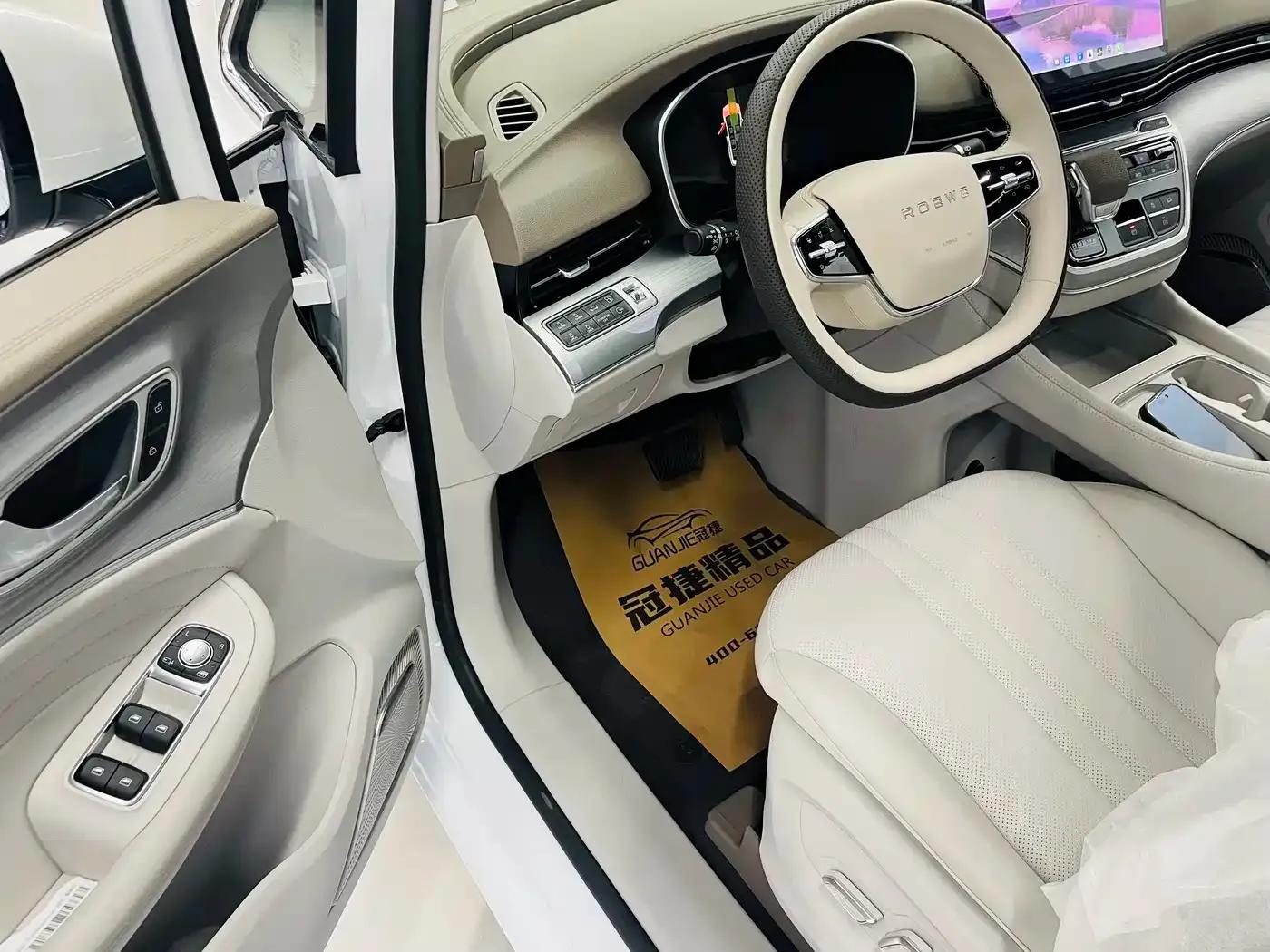 Roewe iMAX8 New Energy 2025 1.5T DMH Luxury Edition — миниатюра 5