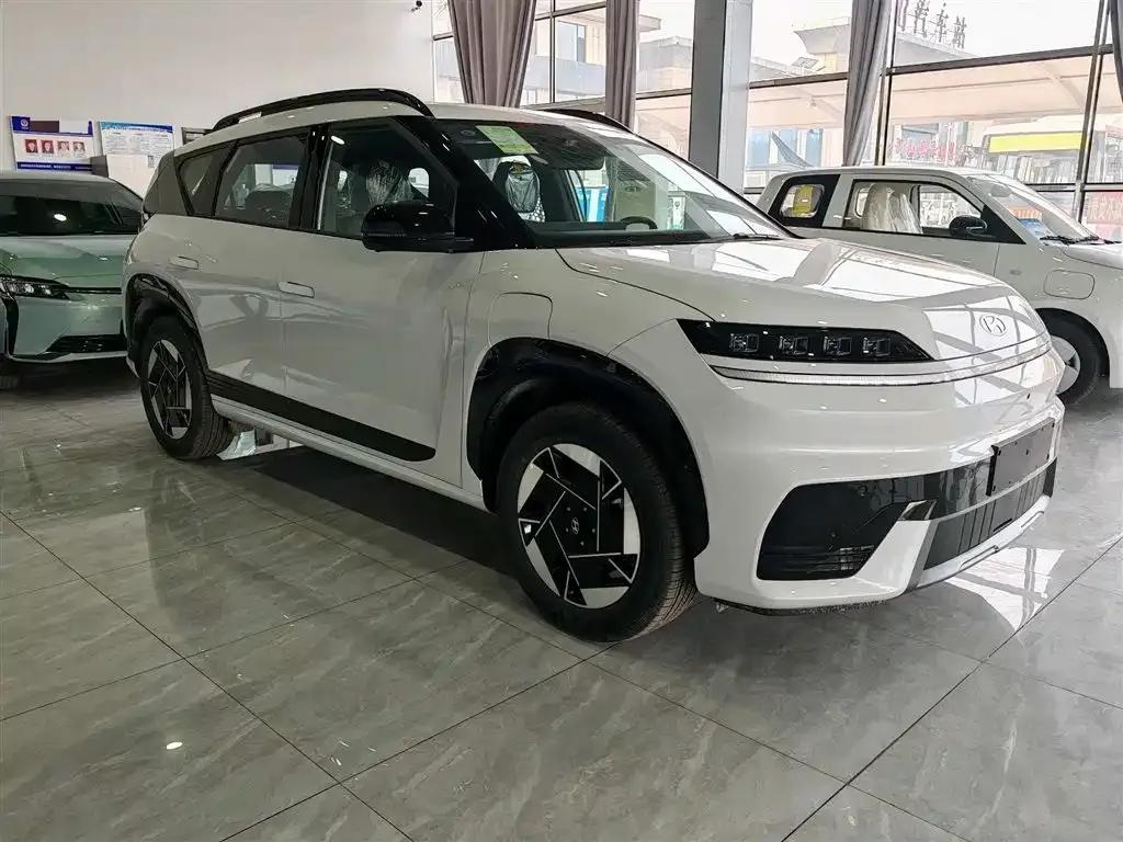 EO Yiou 2025 Two-Wheel Drive TECH Edition 64.2kWh — миниатюра 4