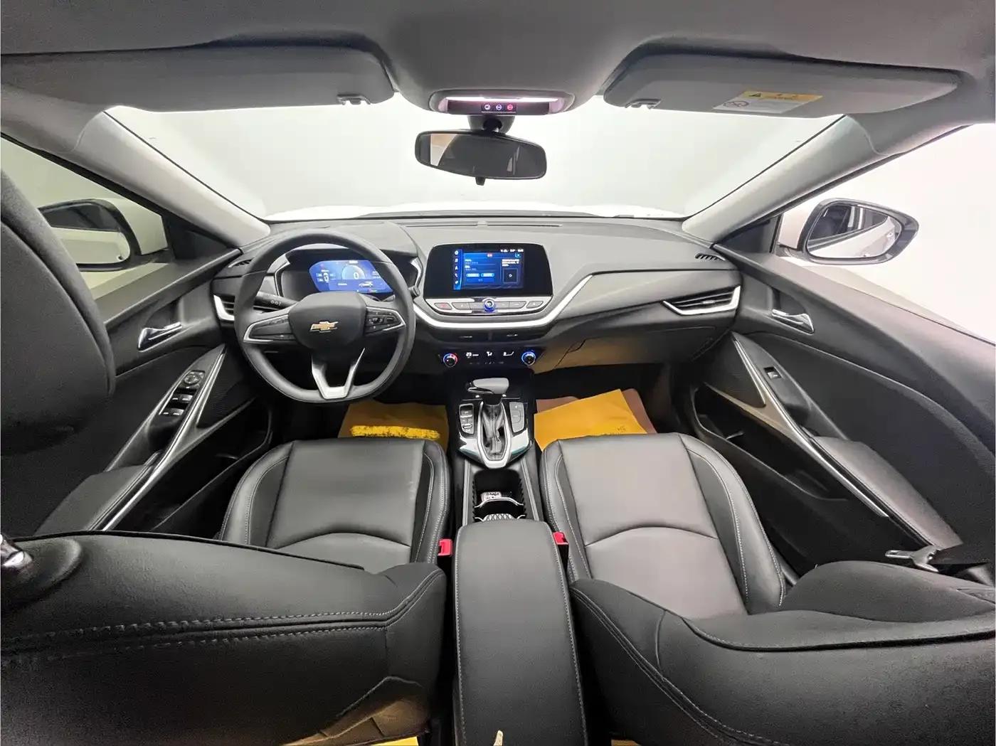 Chevrolet Menlo 2022 Star Plus Edition — миниатюра 13