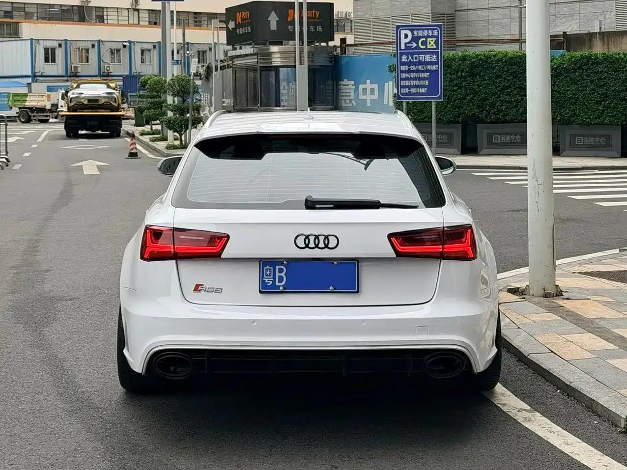 2016 Audi RS 6 4.0T Avant — миниатюра 4