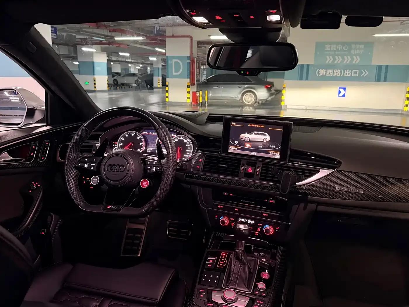 2016 Audi RS 6 4.0T Avant — миниатюра 7