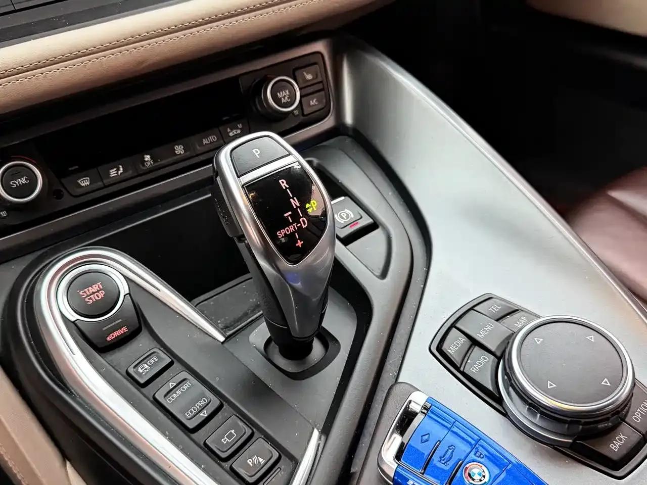 BMW i8 2014 Standard Edition — миниатюра 13