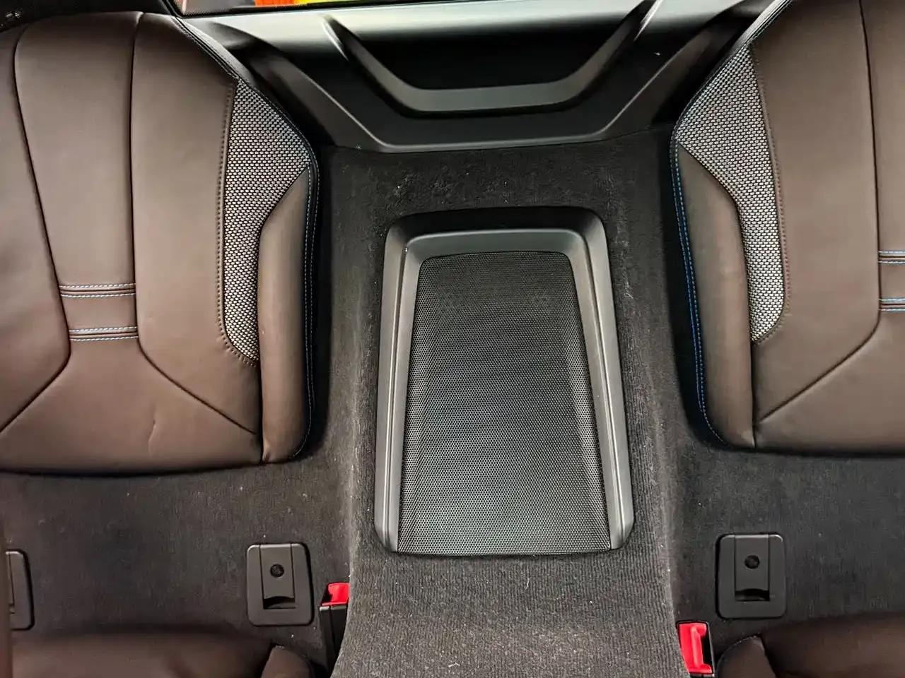 BMW i8 2014 Standard Edition — миниатюра 14